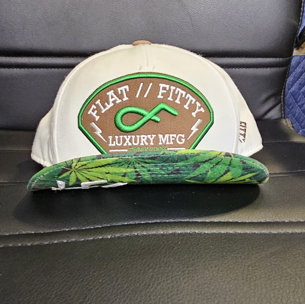 Flat Fitty duckbill hat